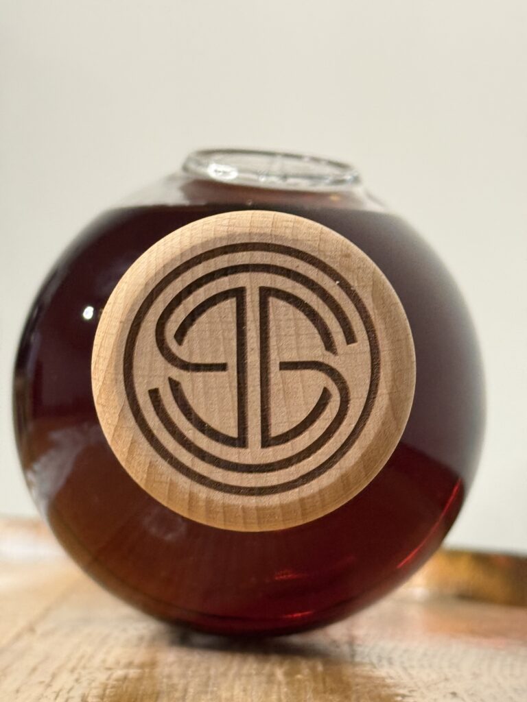 Song Dog Bourbon Topper view