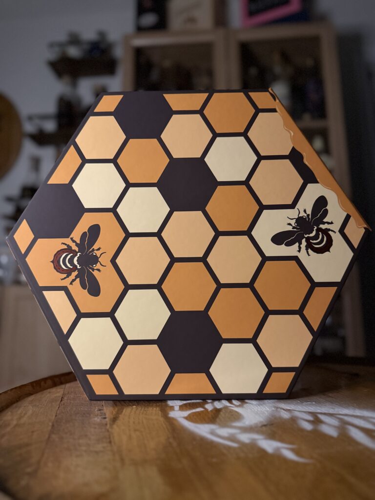 Green River Honey Bourbon media kit closed