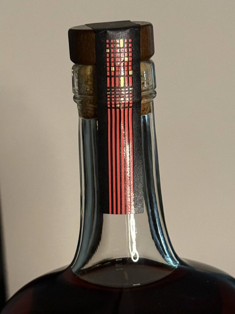 Gambit No. 6 "tax stamp" carries a similar design to the front label