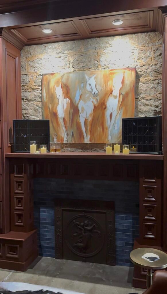 Mahogany Fox horse art between membership lockers